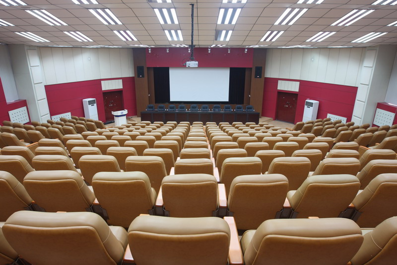 河北大學(xué)大課室